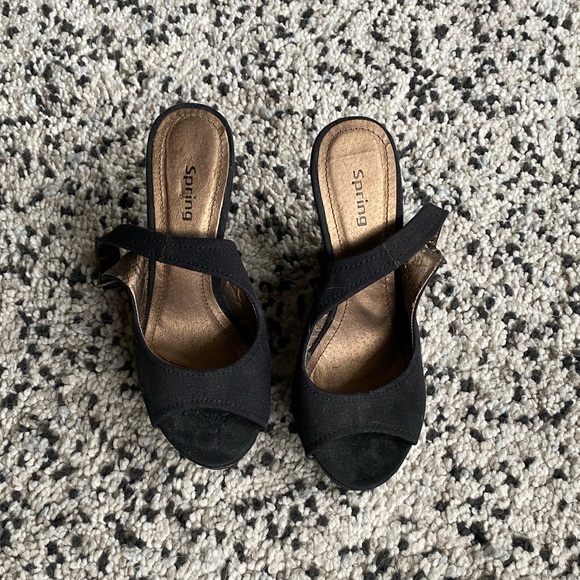 Spring Wooden Wedges - Picture 7 of 10